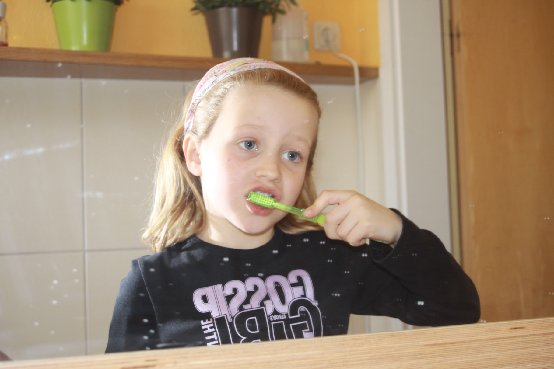 Eindrücke aus einer Prophylaxesitzung in der Praxis (Bild 6)